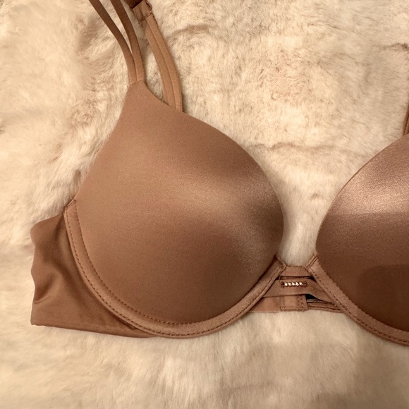 Victoria’s Secret Very Sexy push-up bra - Picture 3 of 6
